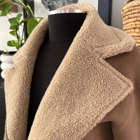 Zara Suede-like Bomber Jacket with Sherpa Lining - Picture 4 of 11